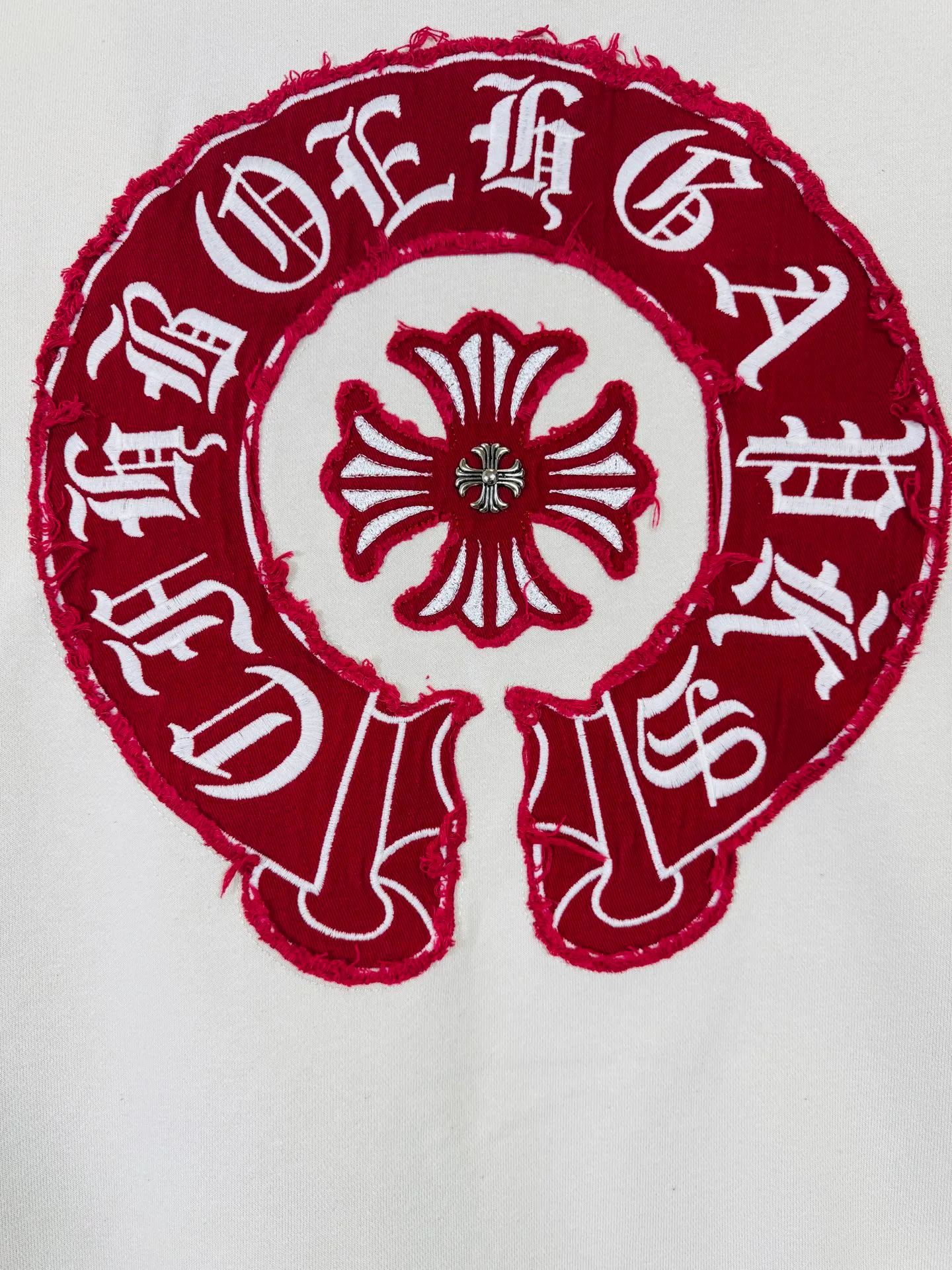 P340 top version, real shot without P, ​​different from market currency) 𝗖𝗵𝗿𝗼𝗺𝗲 𝗛𝗲𝗮𝗿𝘁𝘀/Cro Heart 2025 washed and burned flower patch embroidered autumn and winter new original single counter American patchwork 3D three-dimensional patch couple casual cardigan sweatshirt 👑The highest version! Customized fabric 480g tripe terry fabric! American acid-washed and distressed original fabric, laser burning + patch embroidery, exquisite embroidery of letters! The best-selling model in the counter, very comfortable to wear. Accessories: original molded and authenticated collar label➕100% silk wash label. Genuine purchase-grade original hangtag➕matching hanging rope➕3D hanging beads➕original packaging bag. Craftsmanship: The original version has consistent wiring! The highest version of the armhole matching technique! Color: Black Apricot Size: S M L XL Style Number: 25-318